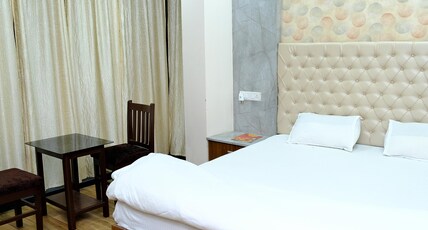 BM7 HOTEL Room Type - Premium Deluxe Room