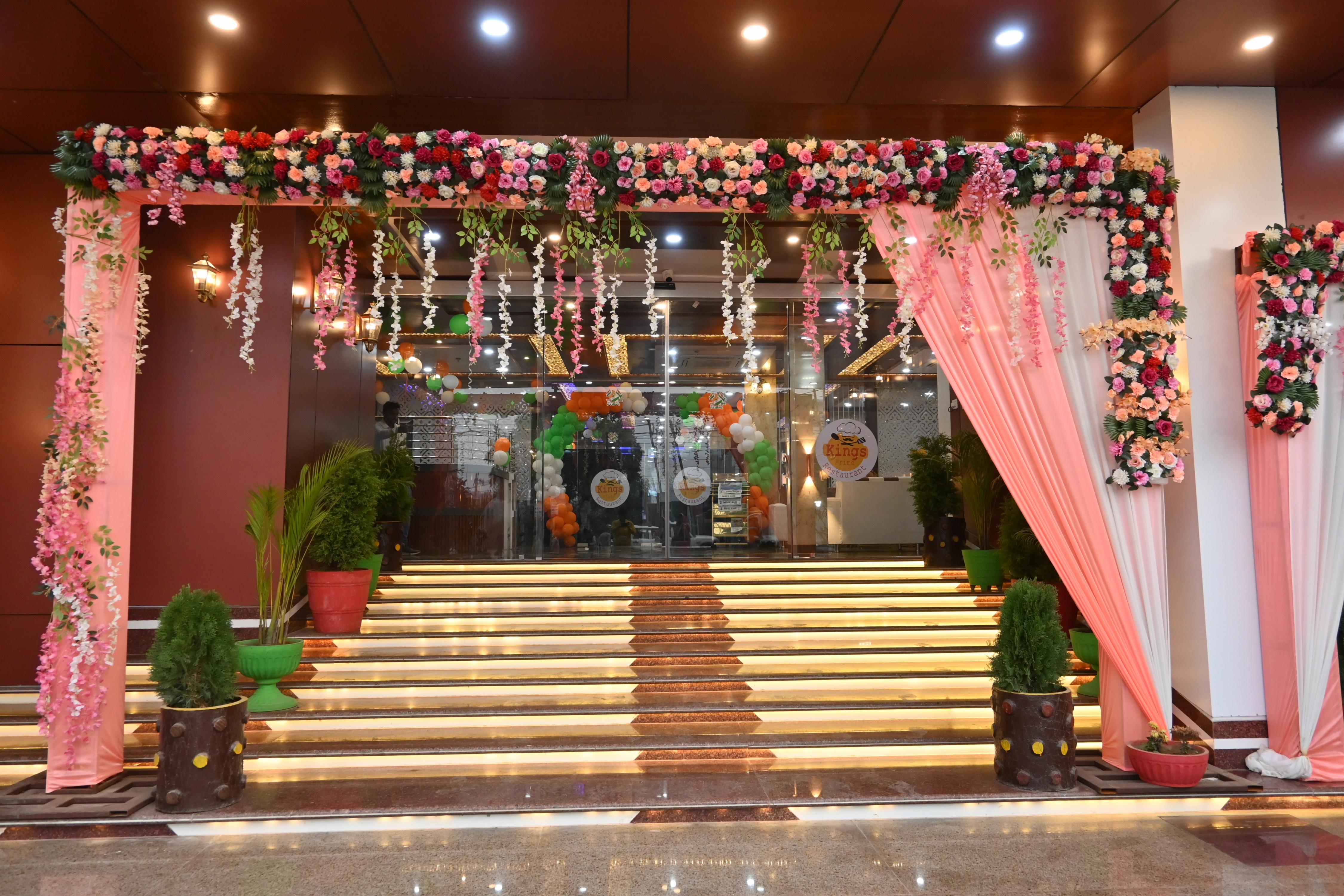 Hotel The Vaibhav Room Type - Deluxe Room