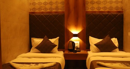 Hotel Sai Pritam Room Type - Superior Suite