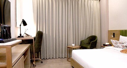 Hotel Limon Sector 29 Room Type - Deluxe Room