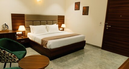 Grand Heritage Hotel and Resort Room Type - Platinum (King size bed)