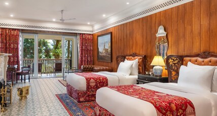 Mayfair Jungpana Room Type - The V.C. Tiwari Suite with Jacuzzi