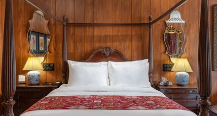 Mayfair Jungpana Room Type - The M.J. Ford Suite with Balcony