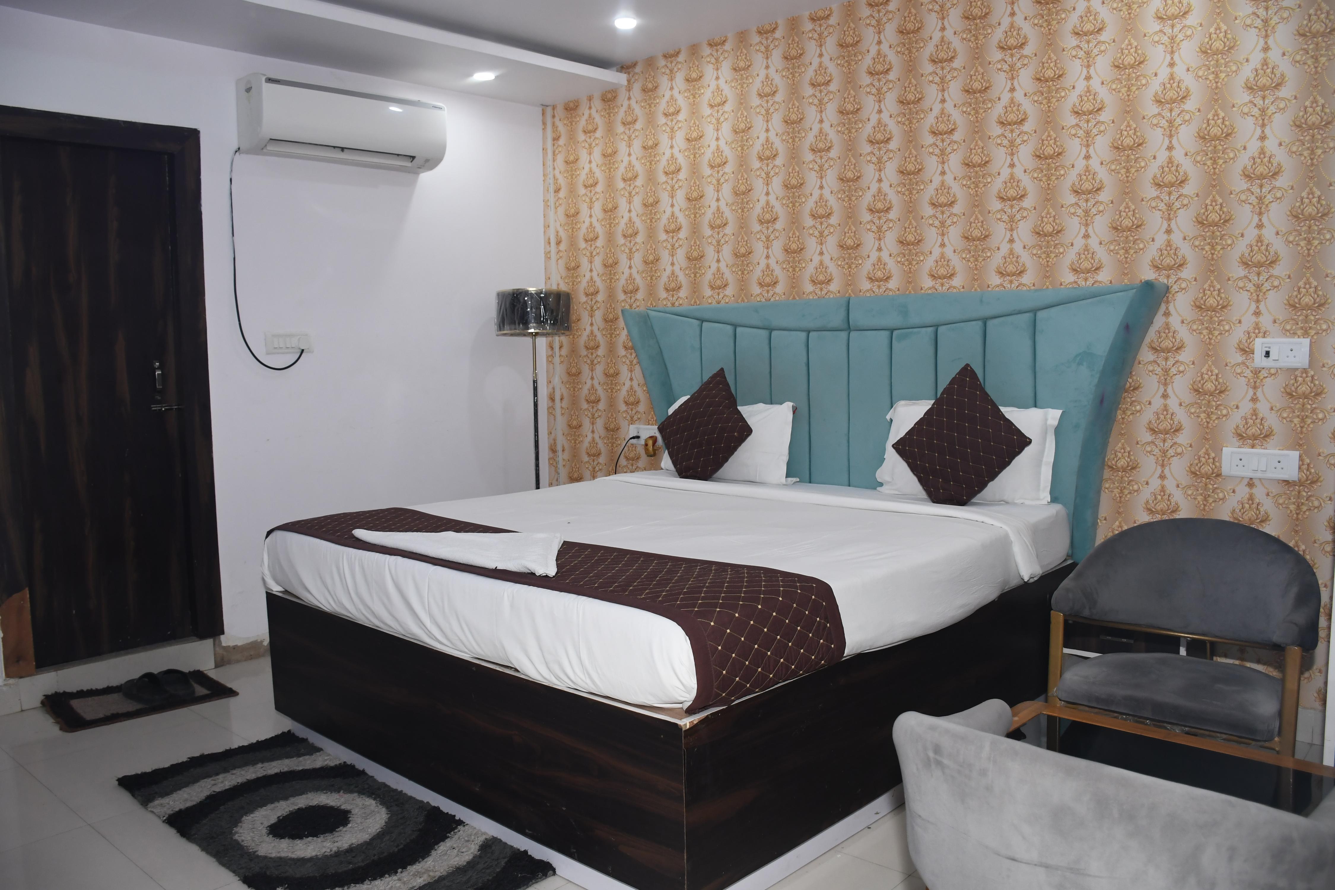 DIAMANT INN HOTELS - Tap to explore photos