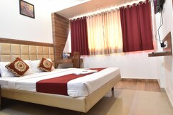 Hotel Candor Amigo Kamothe