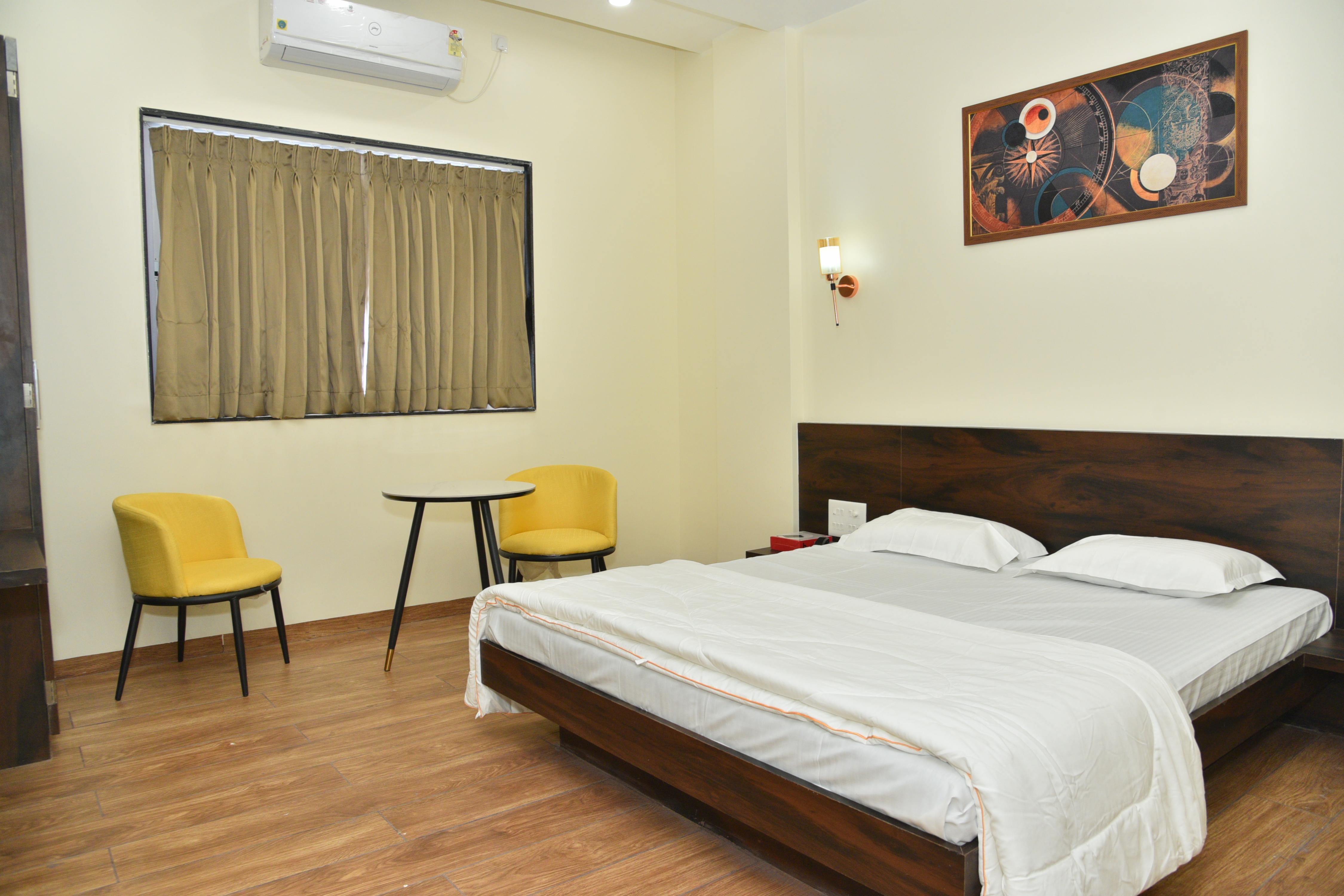 Sahyadri Inn - Tap to explore photos