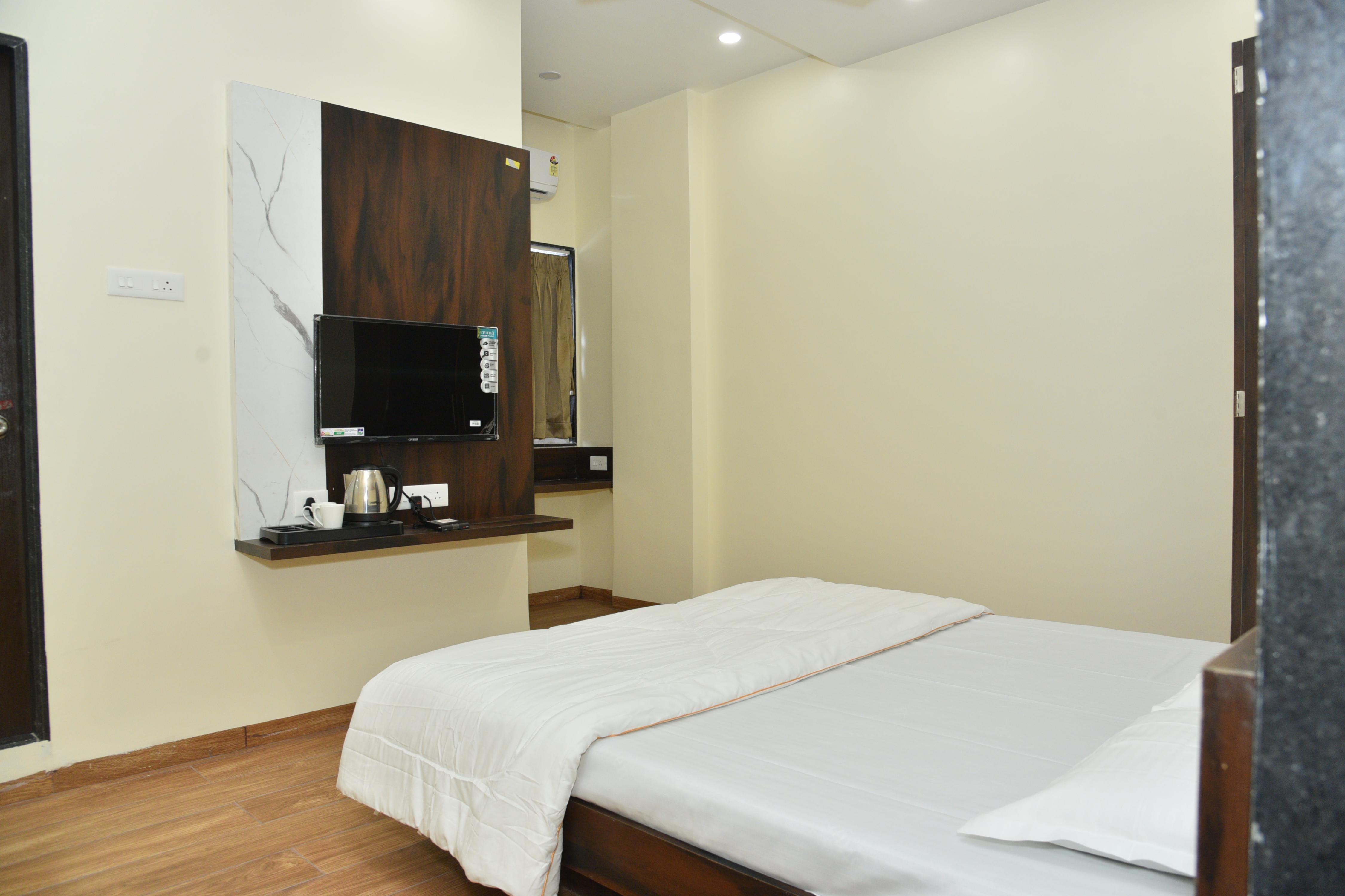 Sahyadri Inn Room Type - Executive Rooms