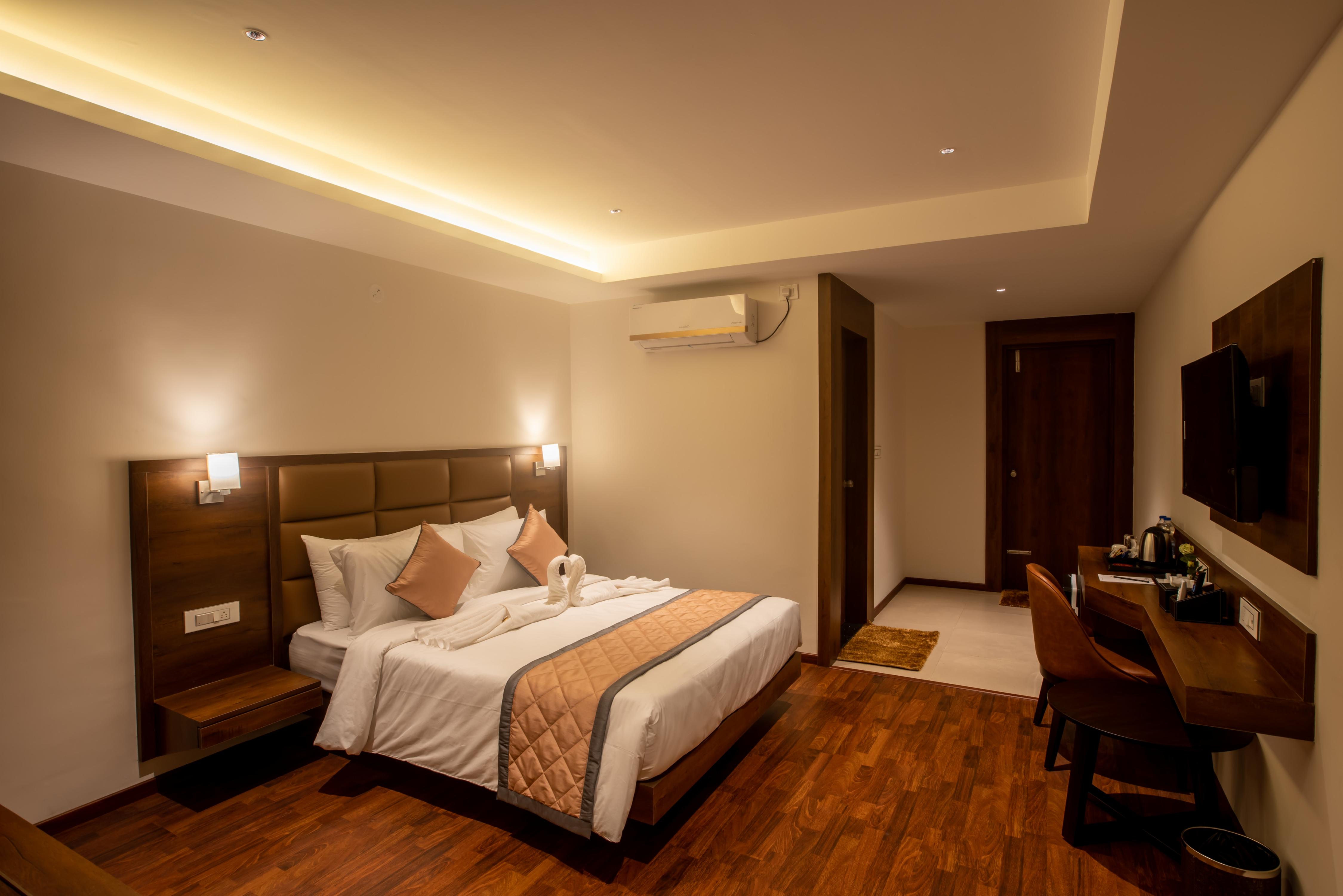 Golden Fortune Inn Hotel Room Type - Superior AC Room with Balcony