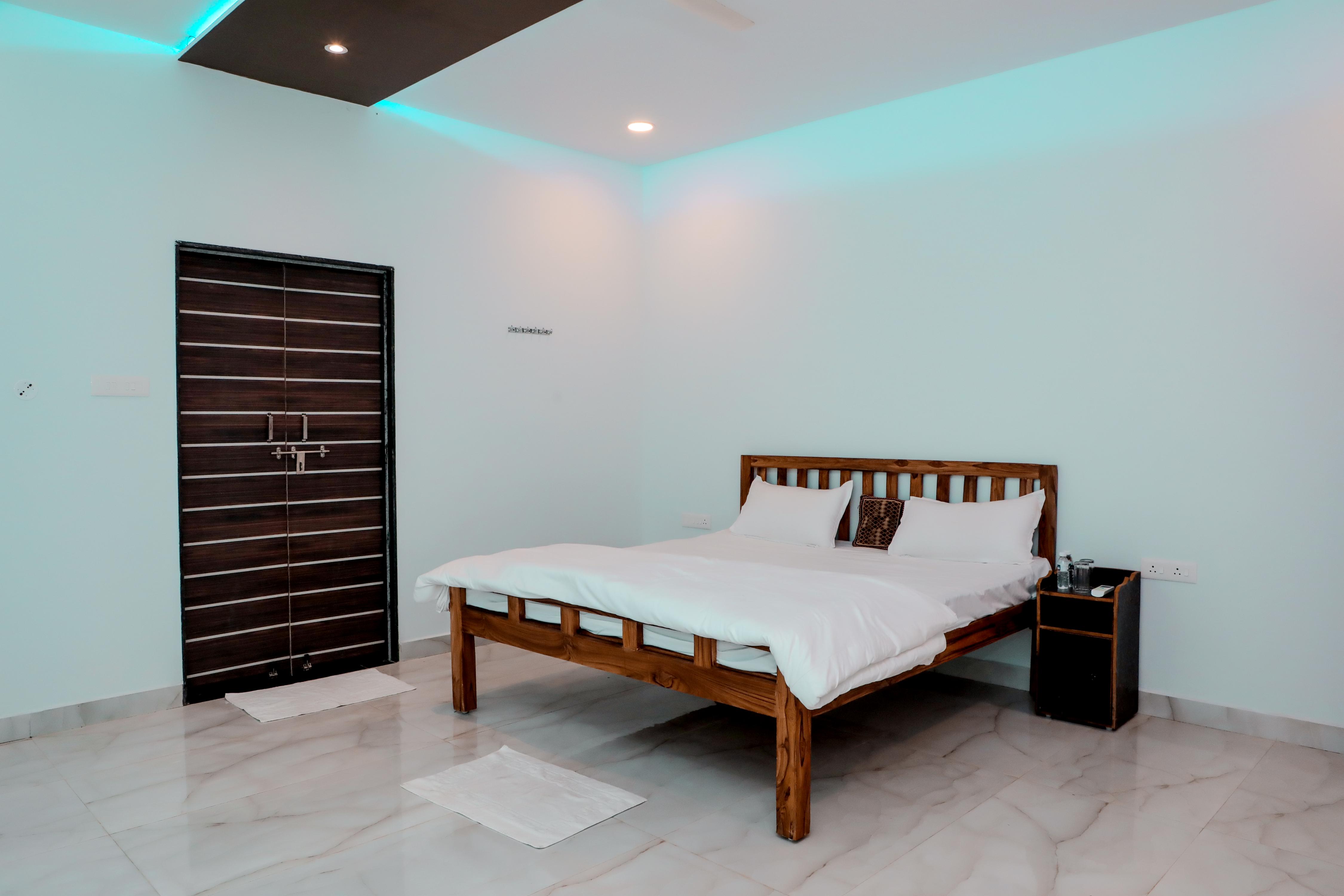 The Restfo Pench Tiger Resort - Tap to explore photos