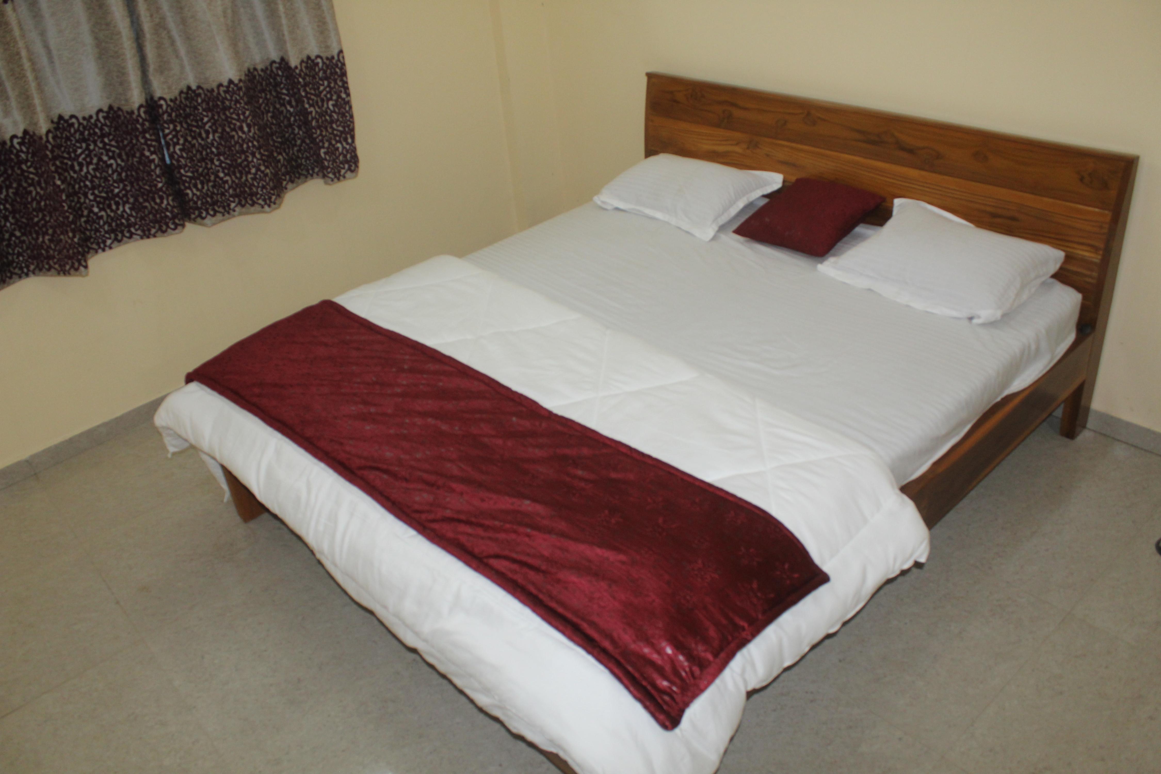 hotel jay malhar Room Type - AC Room