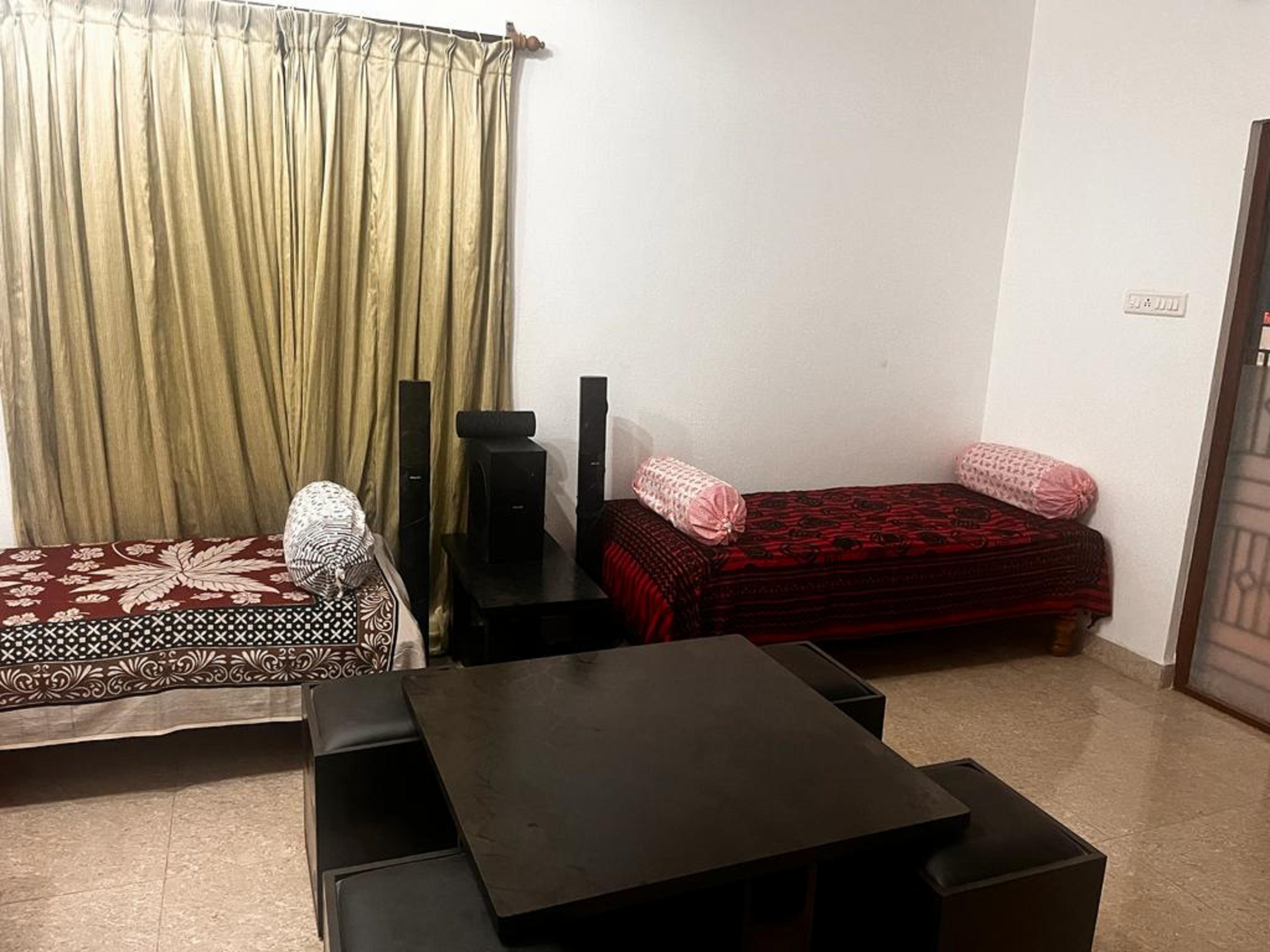 Me Homestay 4 BHK Villa - Tap to explore photos