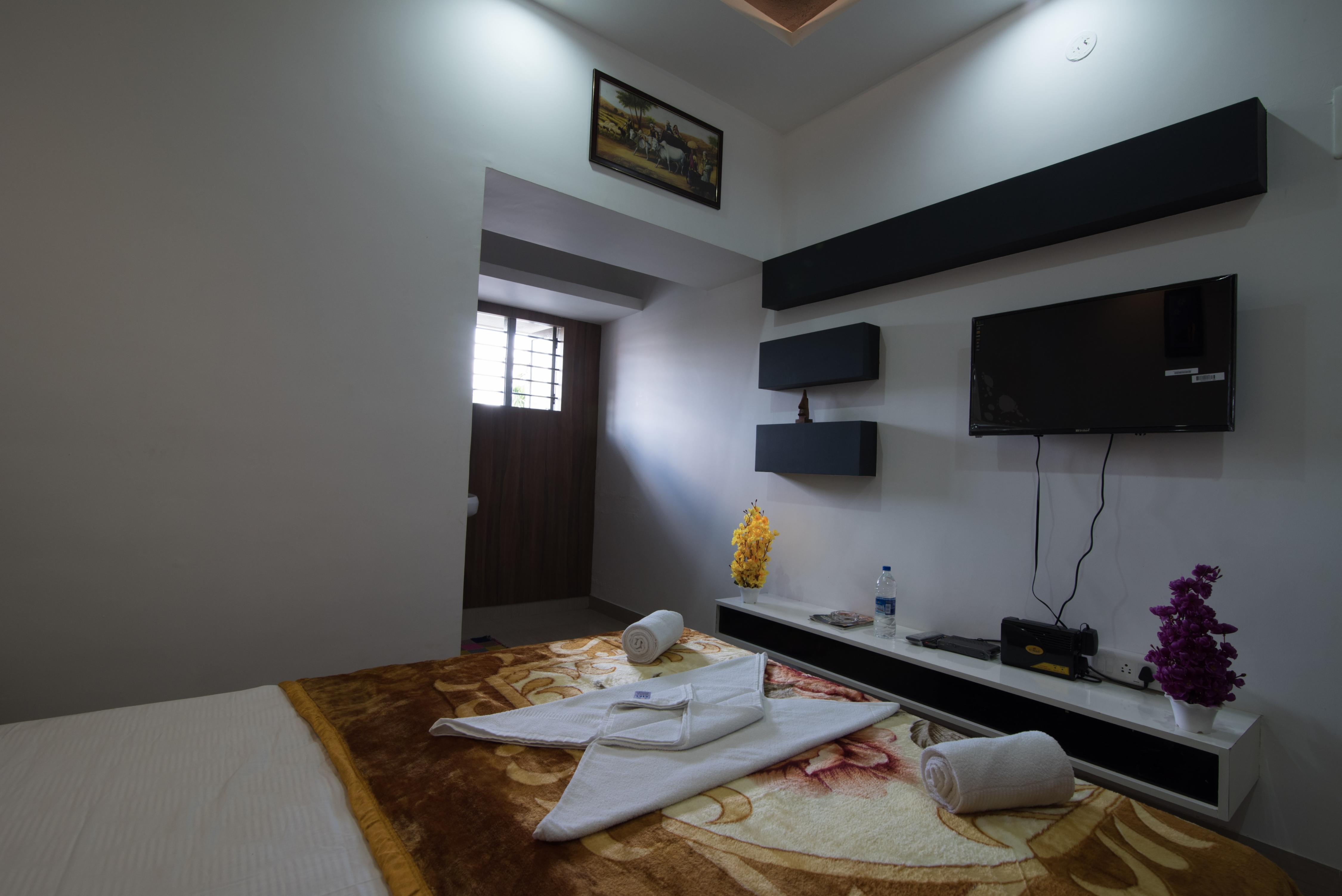 KANASU Stay Home Room Type - DELUXE DOUBLE ROOM