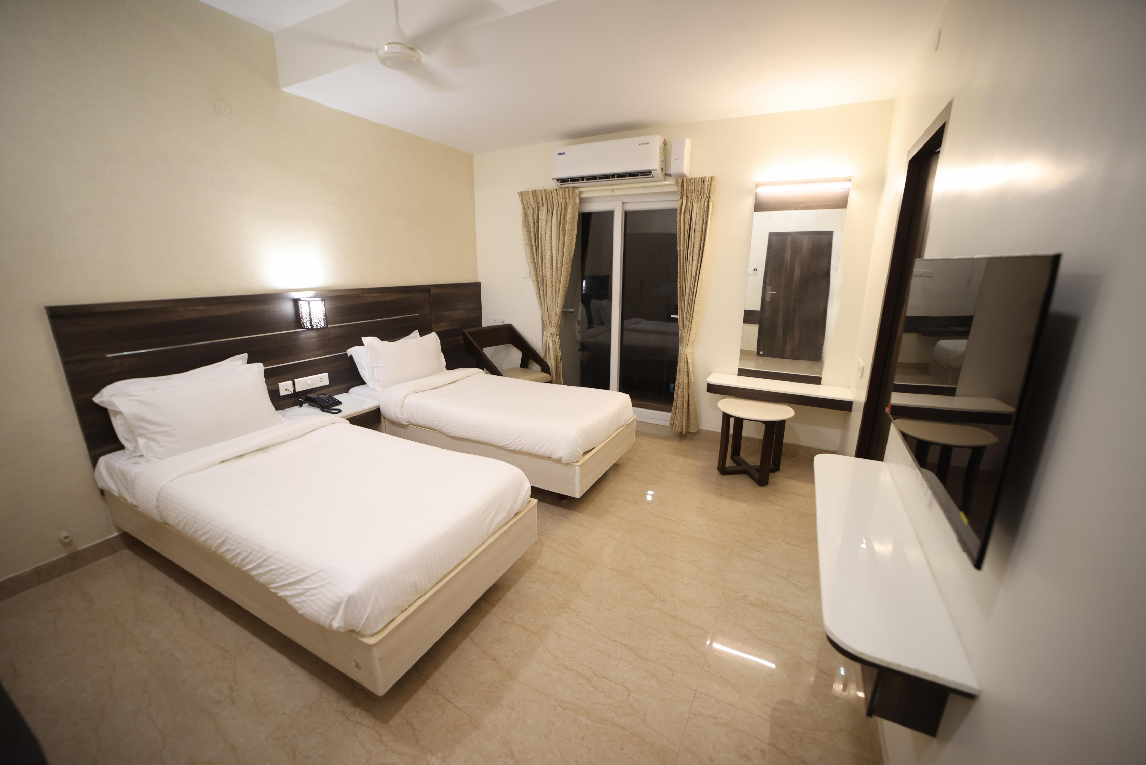 Avenue 11 Premium Stays Room Type - Superior Twin Room