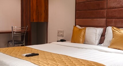 Hotel Palms Residency Mumbai Room Type - Super Deluxe Room
