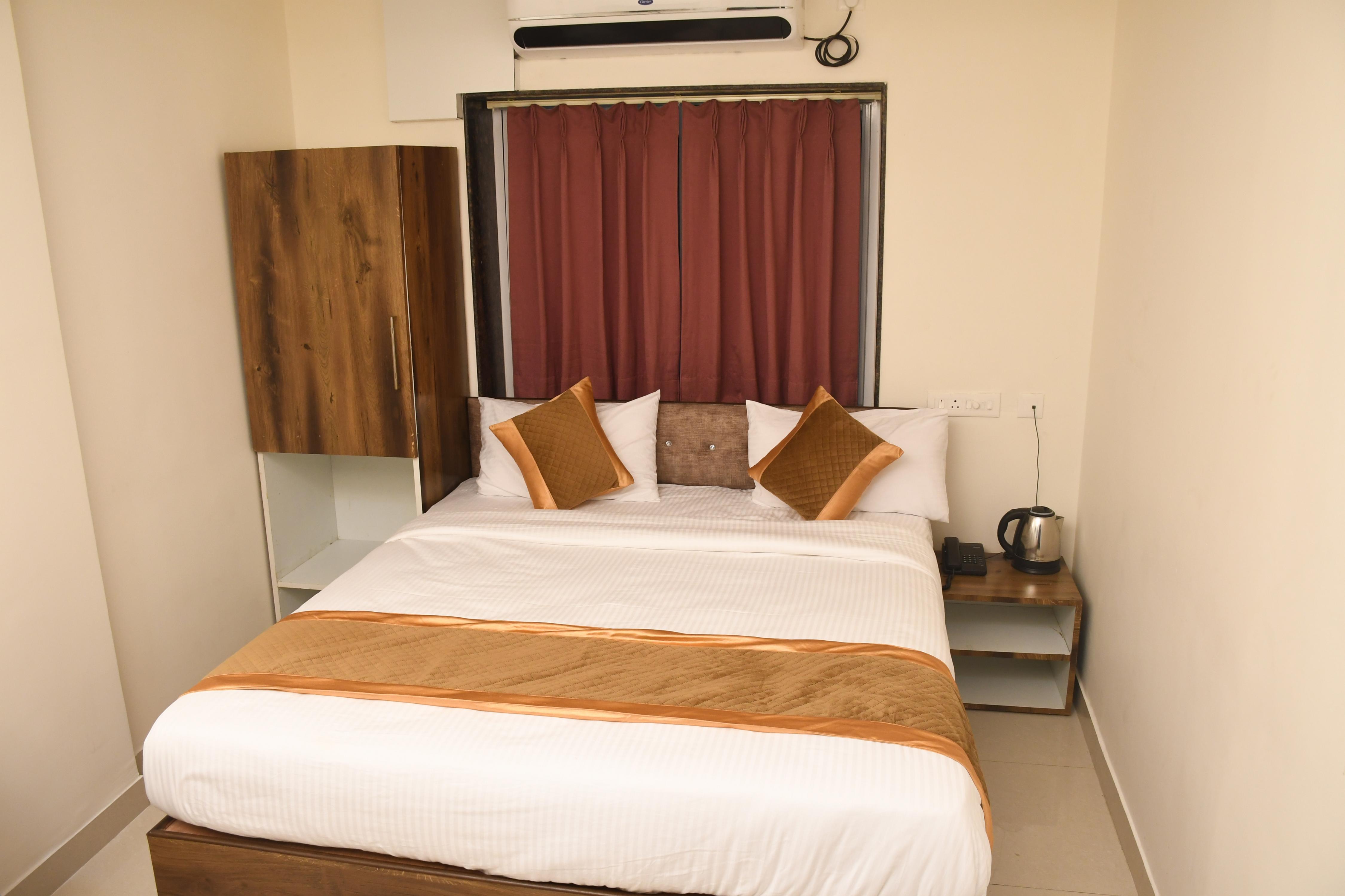 Otel Hospitality - Tap to explore photos
