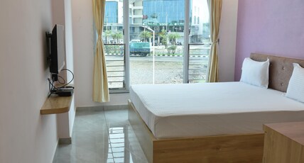 WEL COME ROOMS Room Type - DELUXE ROOM