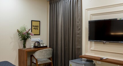 Perch Arbor Cyber City Room Type - Classic Room