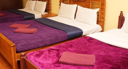 SREE HOLIDAY INN Room Type - Five bed-room for family or Group SREE HOLIDAY INN Room Type - Five bed-room for family or Group