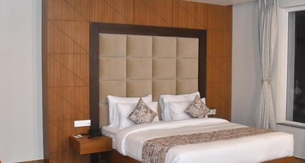 HHW BUDDHA LINEAGE Room Type - Junior Suite Room