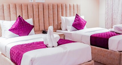 Casa Hotels and Suites Room Type - Superior room Twin or King