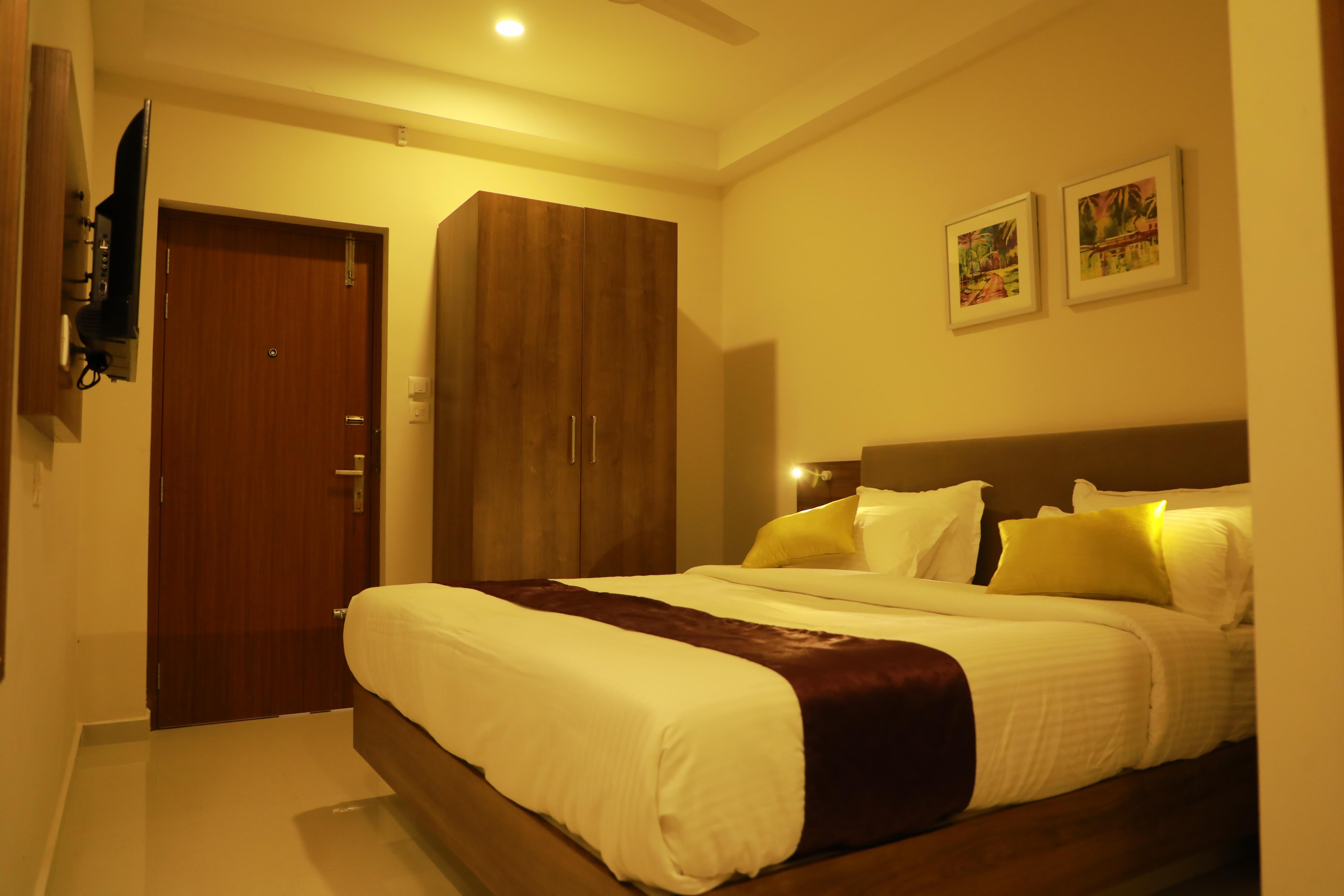 Hotel Blue Star Room Type - deluxe room