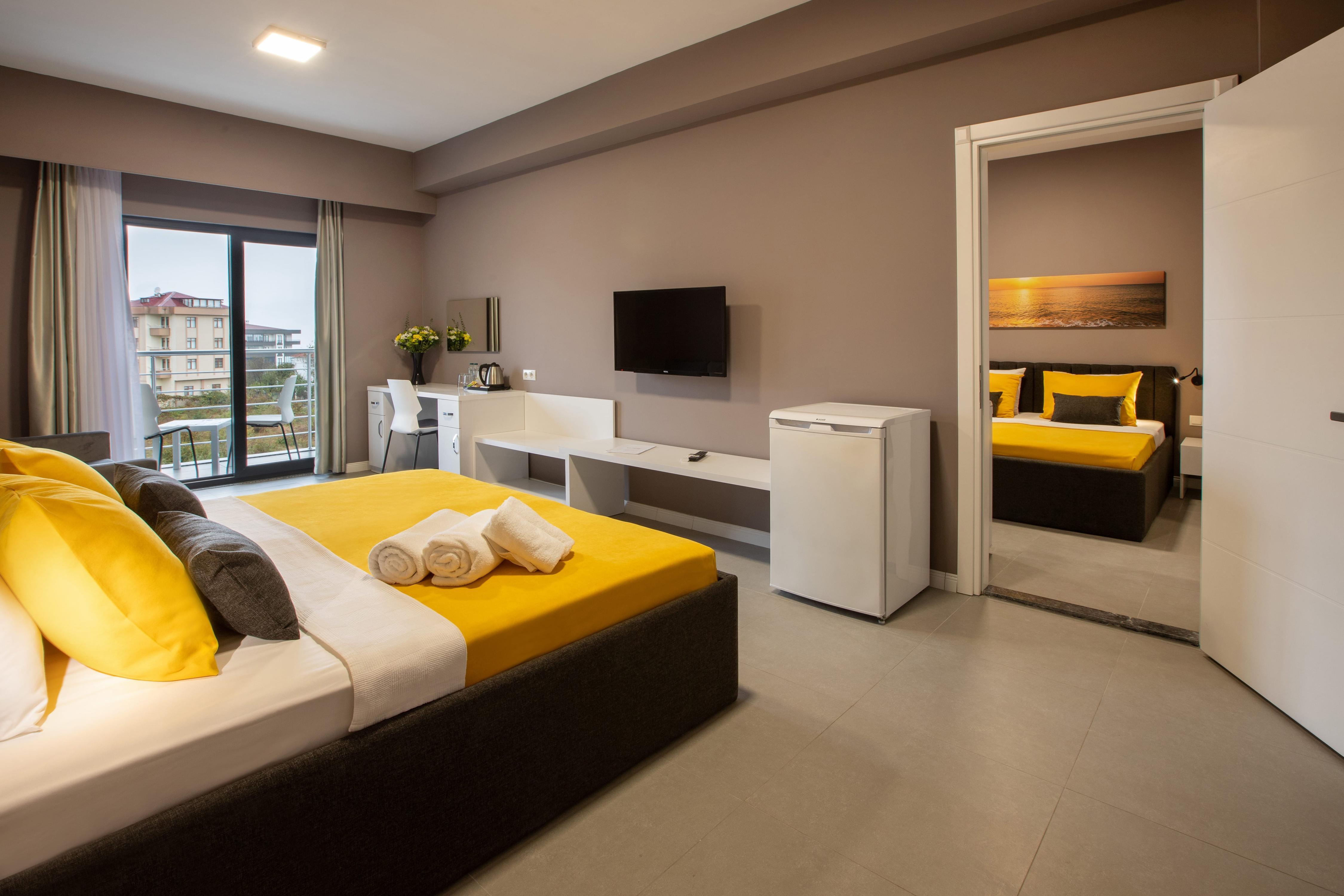 FIRST JOY HOTEL Room Type - CONNECTION ROOM PARTIAL SEA VIEW