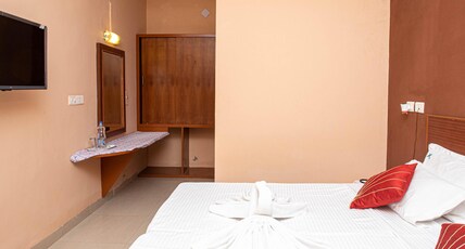 Boat House Pitchavaram Room Type - Double Room AC Room