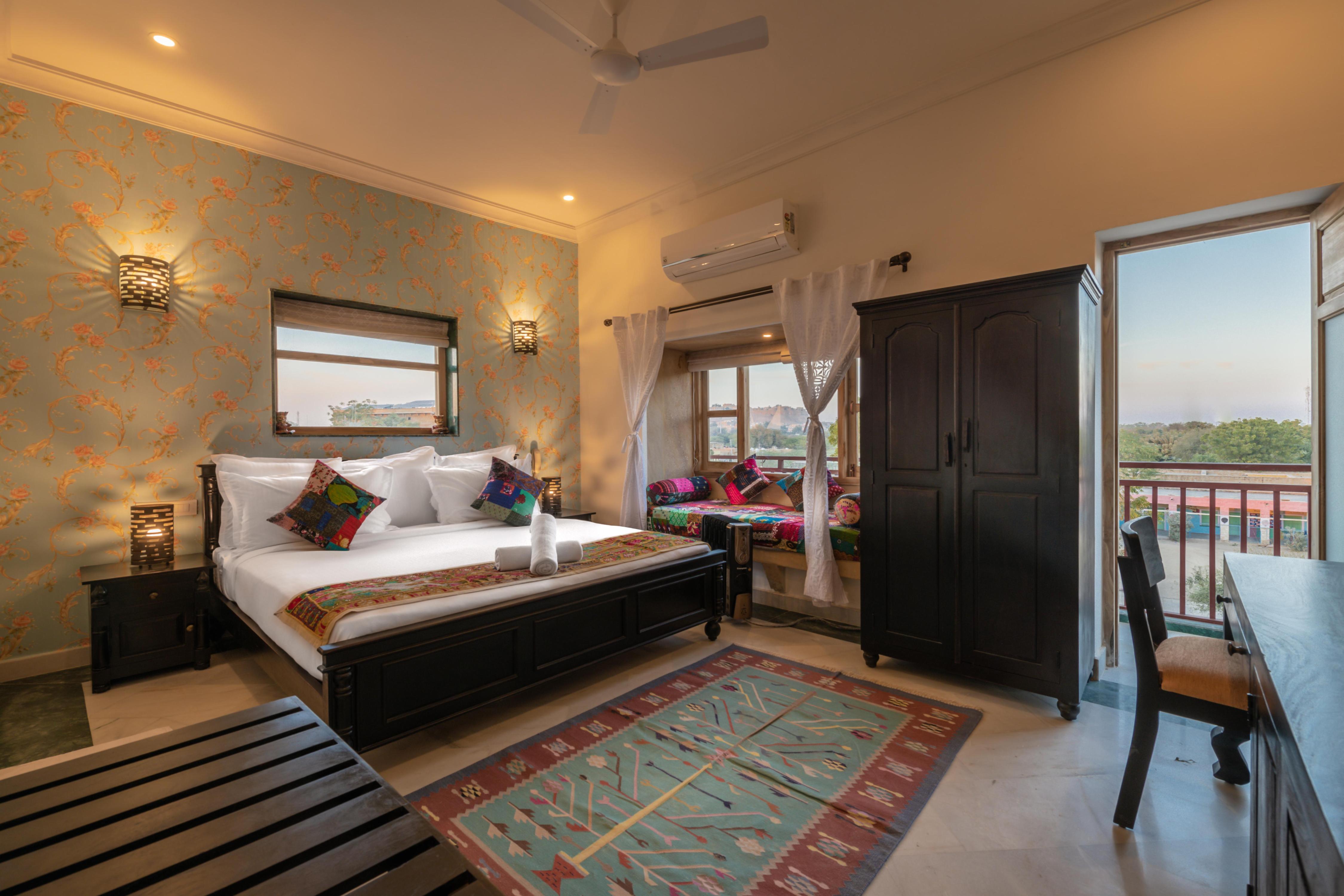 Hotel Meri Haveli Room Type - Super Deluxe Room with Balcony