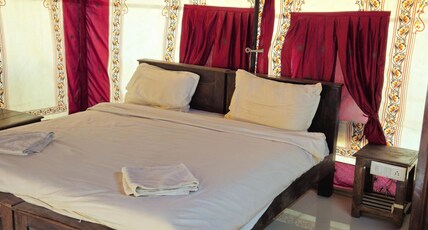 Dune Safari Sam Desert Camp Room Type - Deluxe Tents