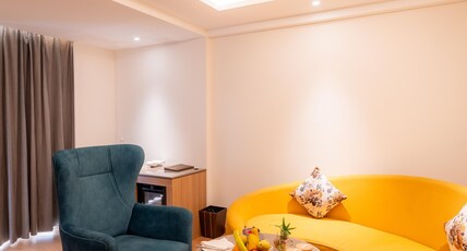Golden Tulip Bhopal Room Type - Suite with Living Room