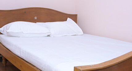 Paavai Tower Room Type - Double Bed Non AC 2nd Floor (No Lift)