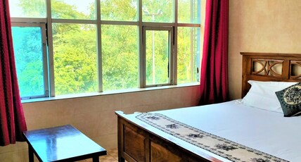 Shamim Residency Room Type - Deluxe Room