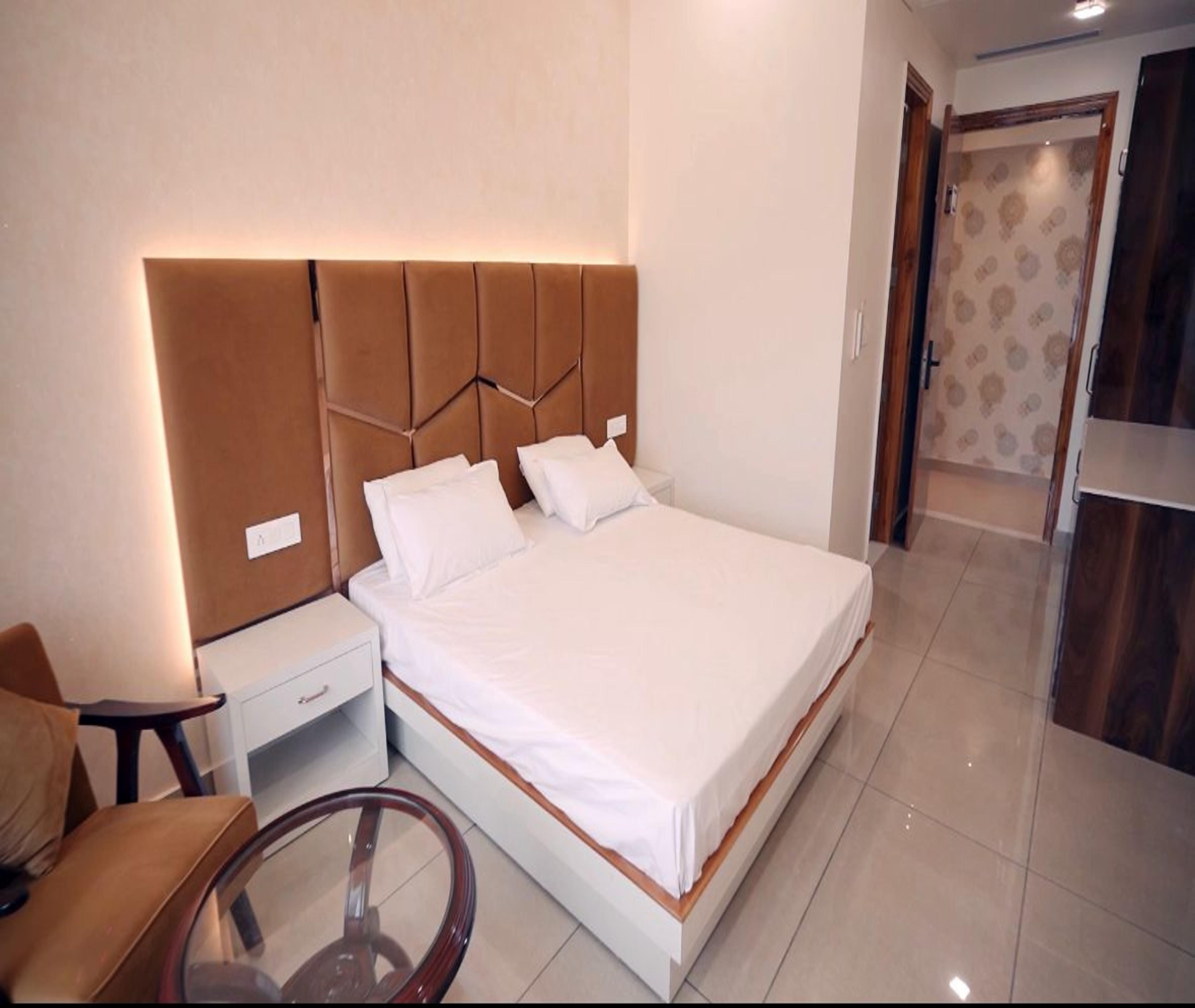 HITKARI RESTAURENT AND BANQUET Room Type - Deluxe room