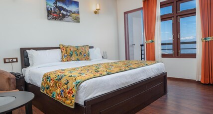 Summit Sherpa Mountain Hotel & Spa Room Type - Premium Room with Balcony, Mountain and River View Summit Sherpa Mountain Hotel & Spa Room Type - Premium Room with Balcony, Mountain and River View