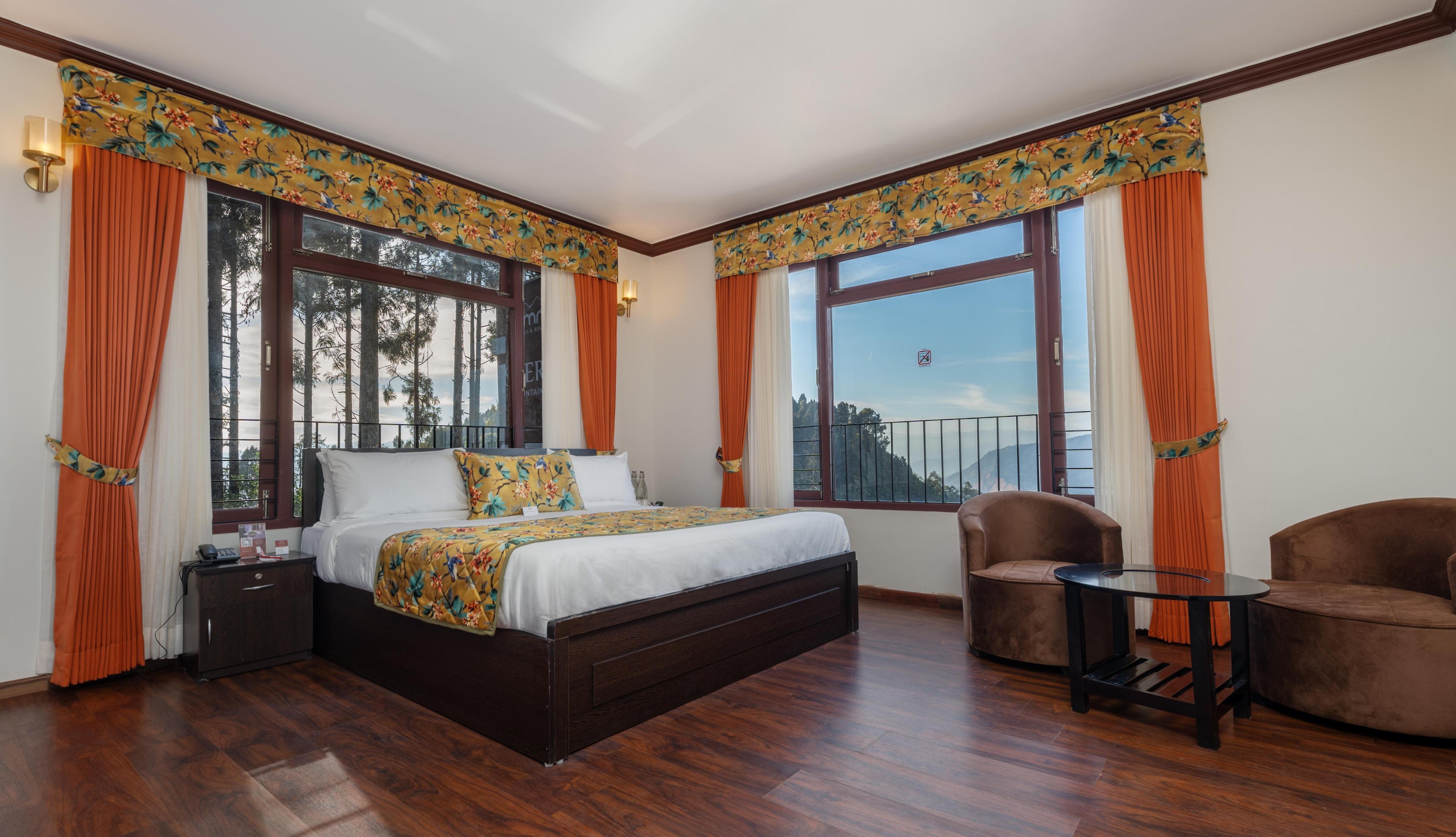 Summit Sherpa Mountain Hotel & Spa Room Type - Premium Room with Mountain and Lake View