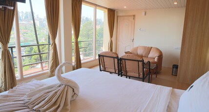 Vivera Highlands Room Type - City View with Varendah