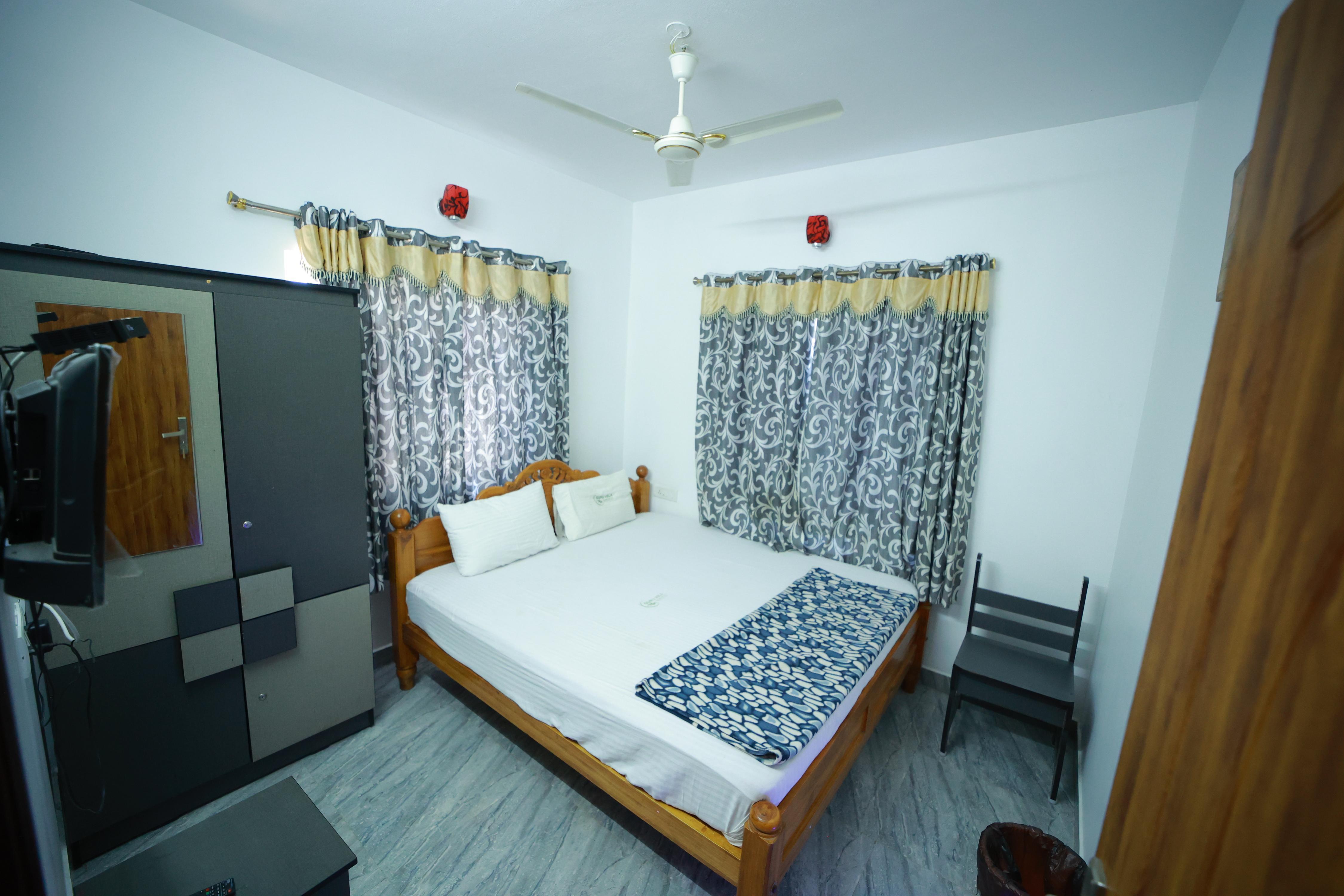 Guru Vela Homestay - Tap to explore photos