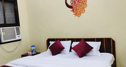 The Shiv Ganga Guest house Room Type - Standard Room The Shiv Ganga Guest house Room Type - Standard Room