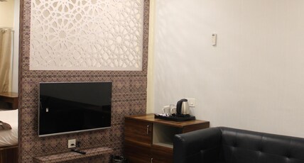 AMAR RESORRT Room Type - Family Suite With 1 King & 1 Queen Bed
