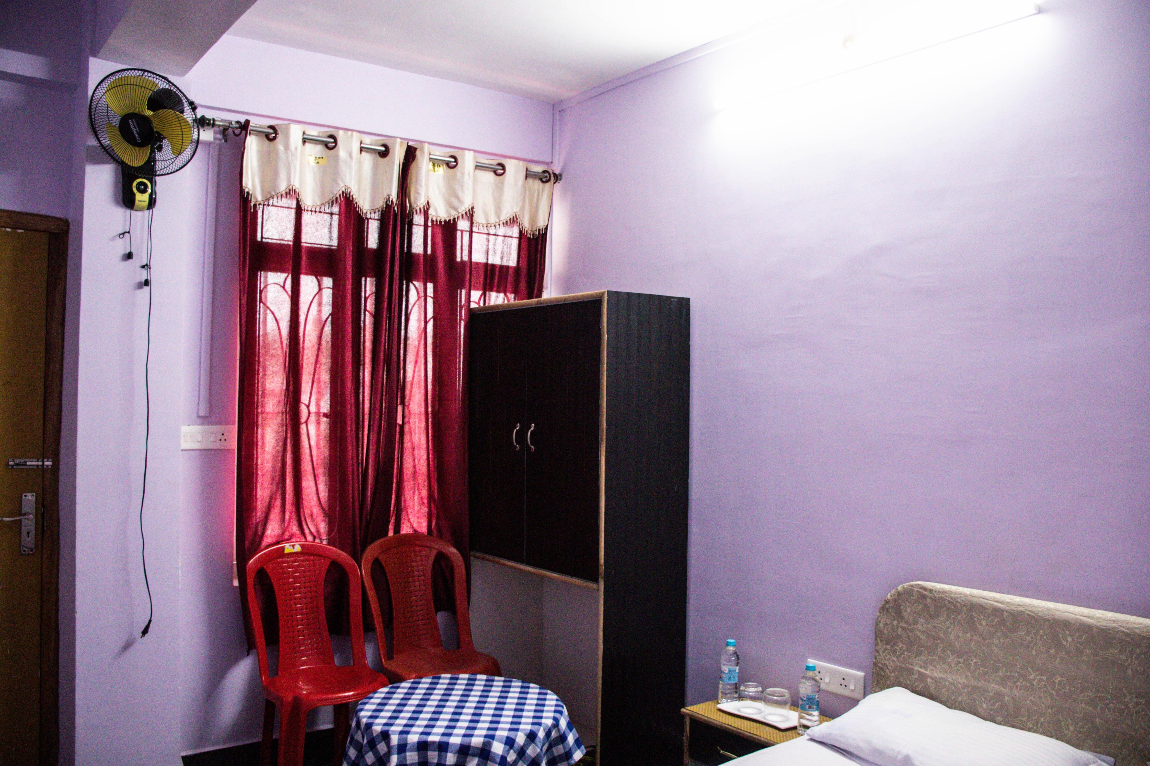 PROMUDINI GUEST HOUSE Room Type - Deluxe Double Room