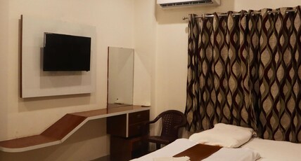 Laugh tale hostel Room Type - Deluxe Triple bed room