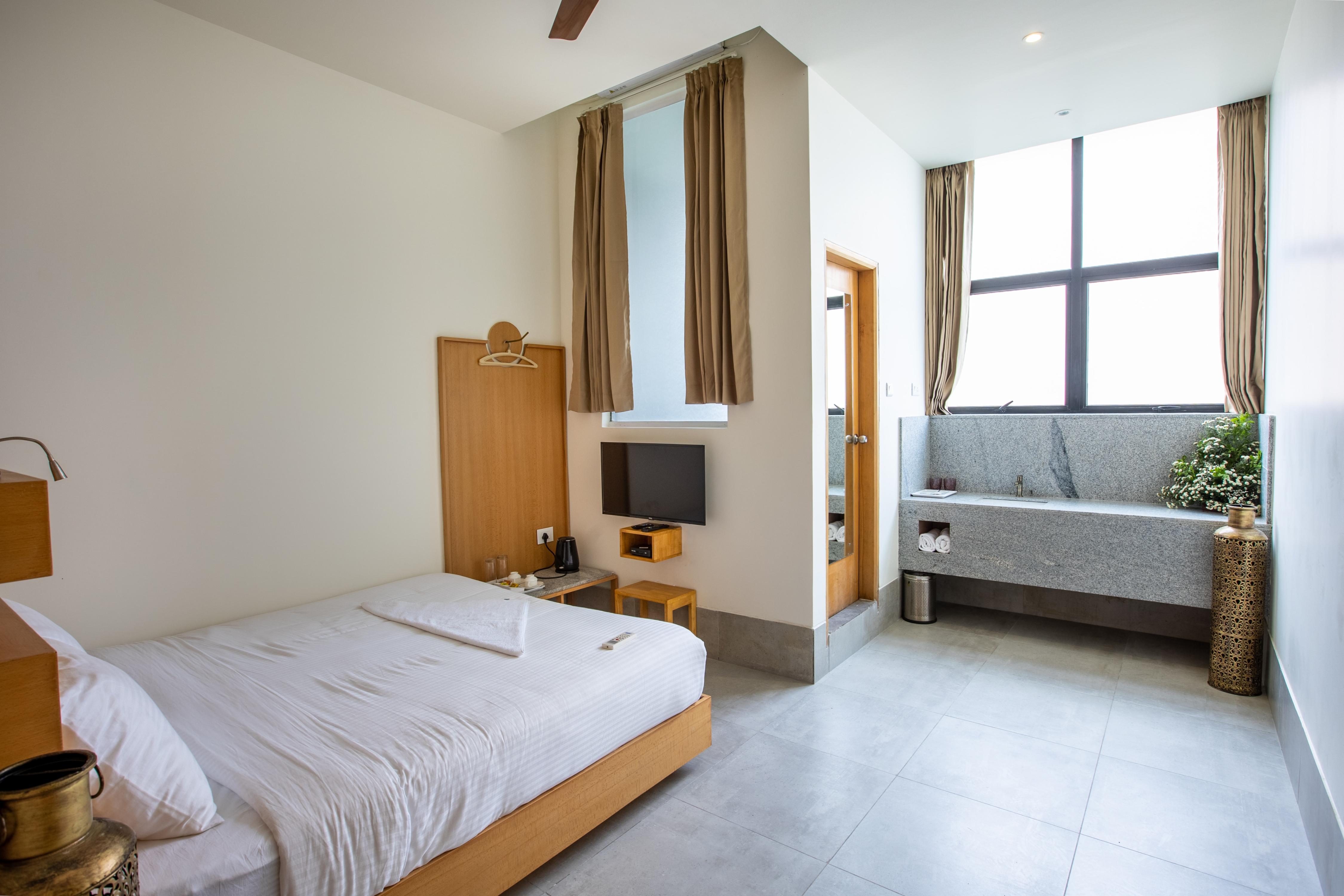 The Quarters - Business Hotel Room Type - Deluxe Room