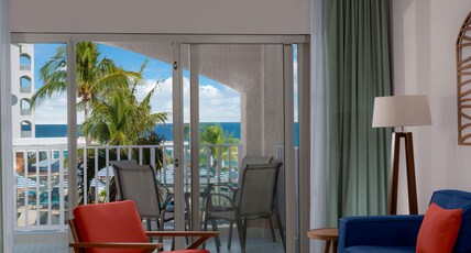 Hilton Cancun Mar Caribe All-Inclusive Resort Room Type - PREMIUM OCEAN VIEW SUITE