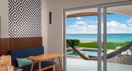 Hilton Cancun Mar Caribe All-Inclusive Resort Room Type - ENCLAVE BCHFT ST-PLNG POOL