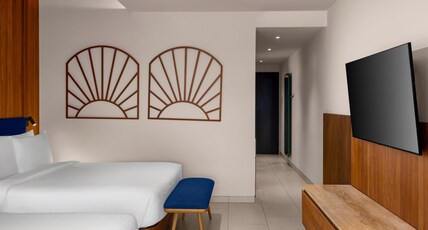 Hilton Cancun Mar Caribe All-Inclusive Resort Room Type - RESORT VIEW ROOM QUEEN BED