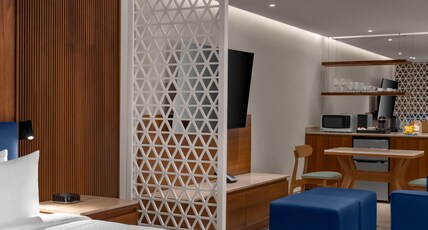 Hilton Cancun Mar Caribe All-Inclusive Resort Room Type - ENCLAVE HONEYMOON SUITE