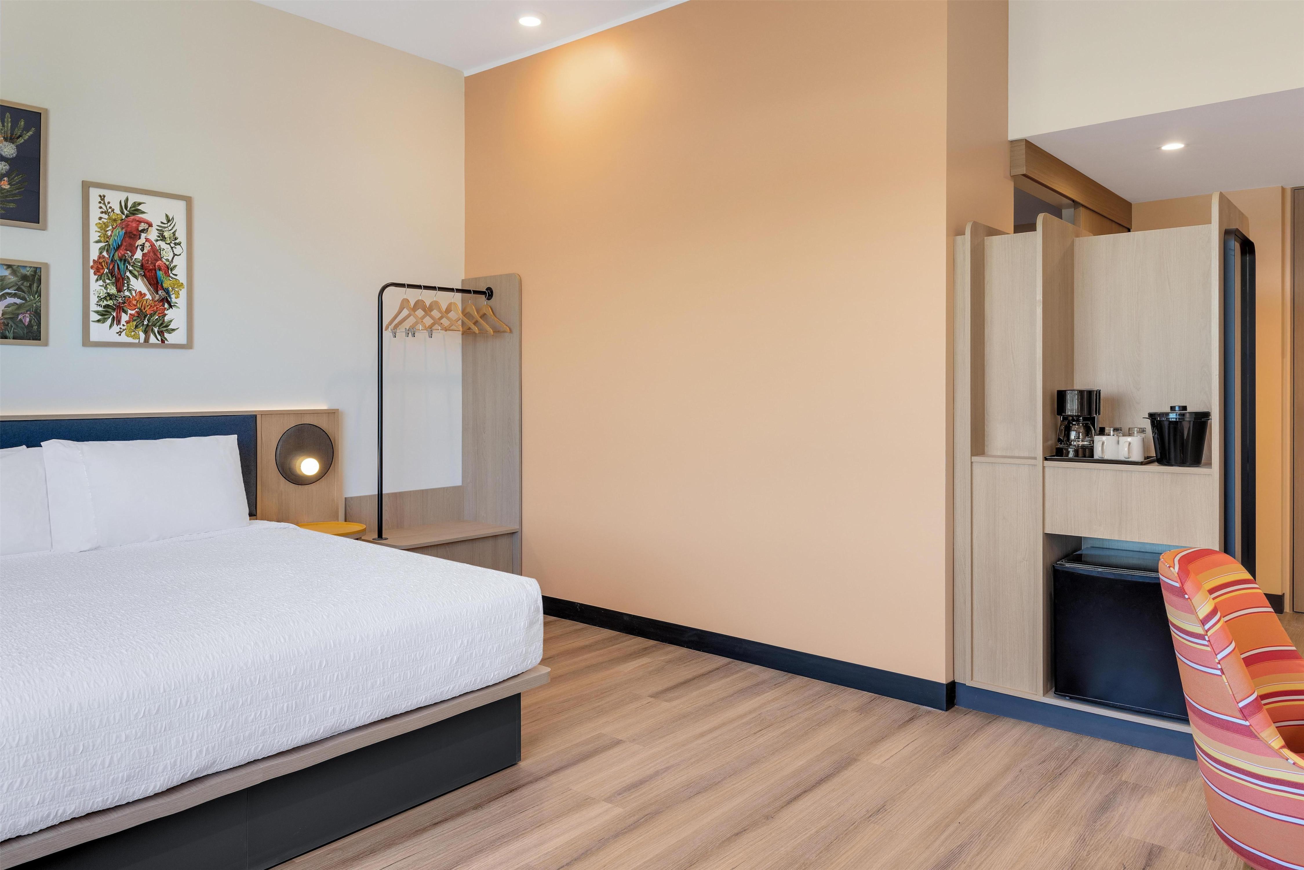 Hampton by Hilton Guanacaste Airport - Tap to explore photos