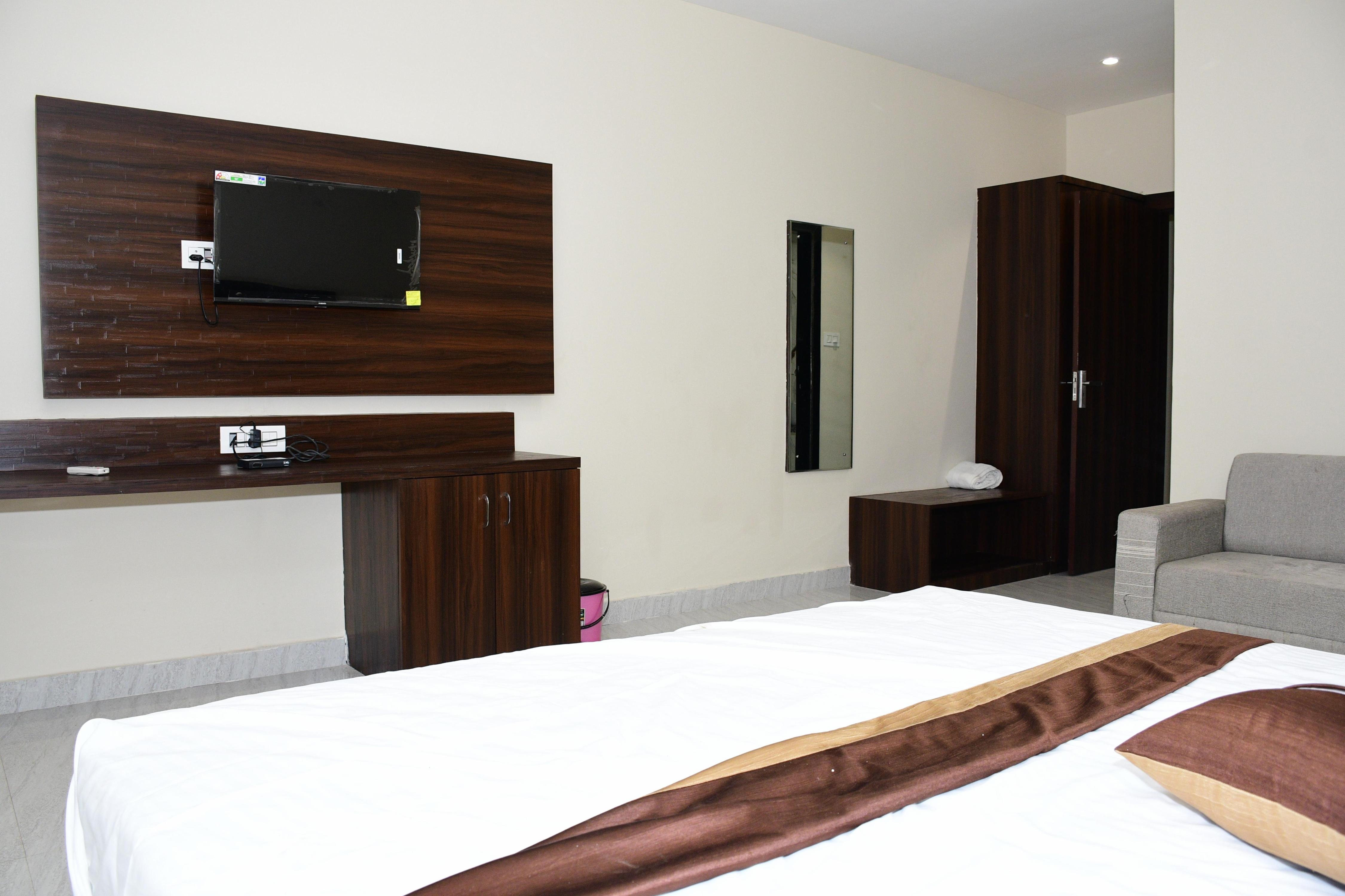 HOTEL KUSUM PALACE - Tap to explore photos