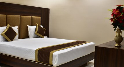 HOTEL KUSUM PALACE Room Type - Super Deluxe Room