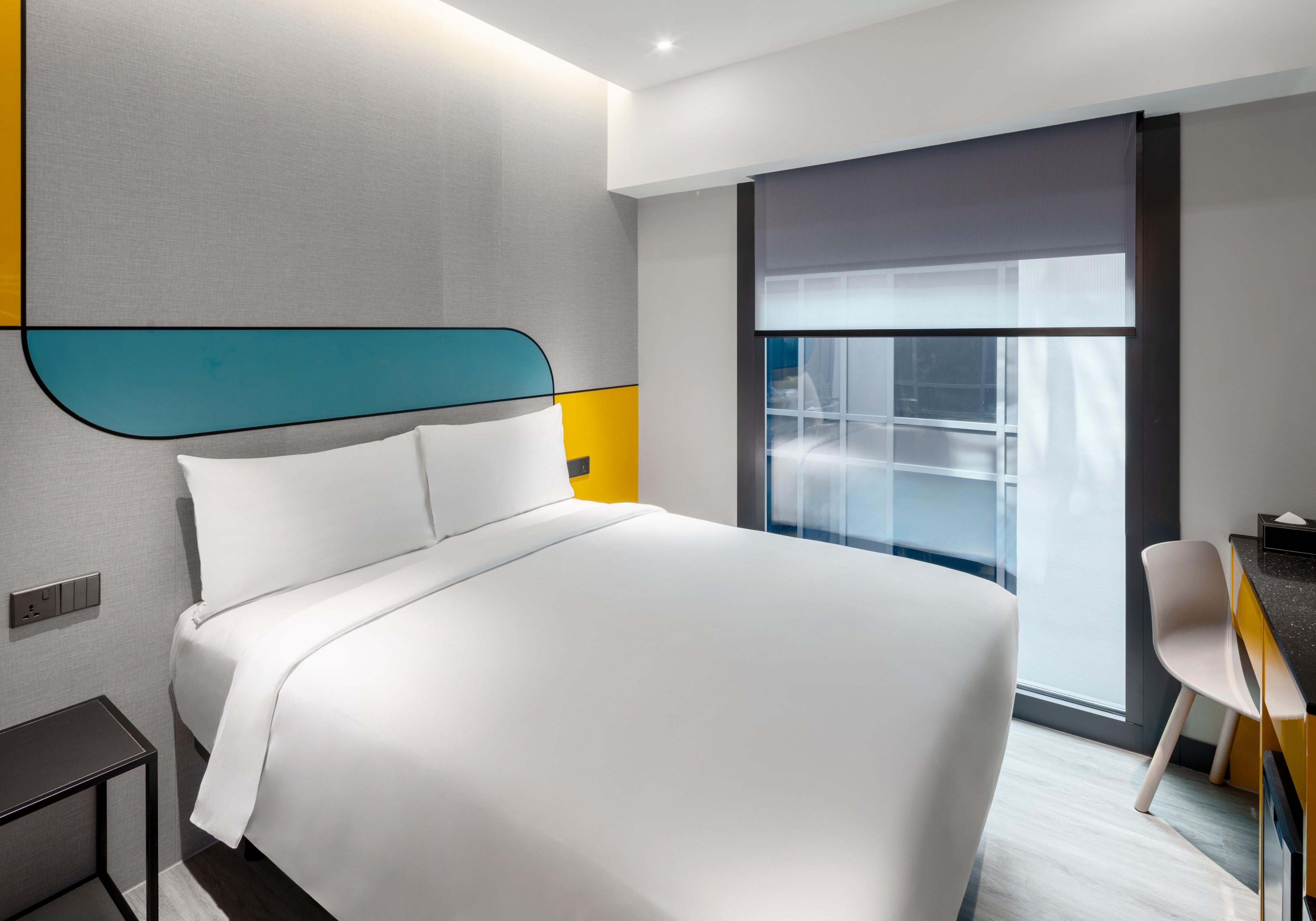 Hotel Mi Rochor - Tap to explore photos